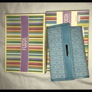 Blue fabric fossil wallet